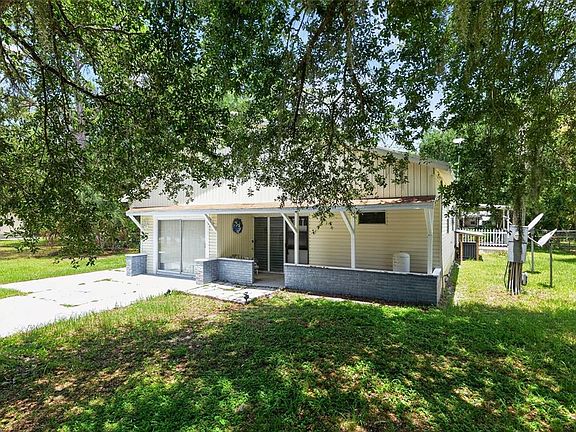 2nd image of 10513 LYNNWOOD AVENUE