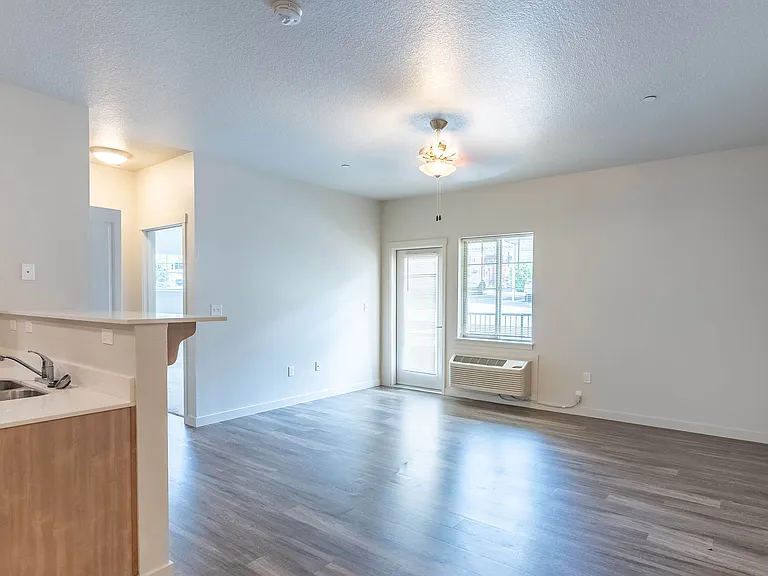 Sandyplace Apartment Homes — Photo 27