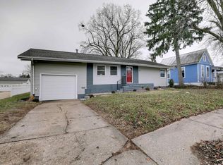 815 S 18th St, Quincy, IL 62301