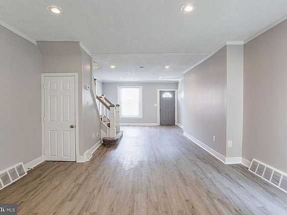 4th image of 1506 S 24th St
