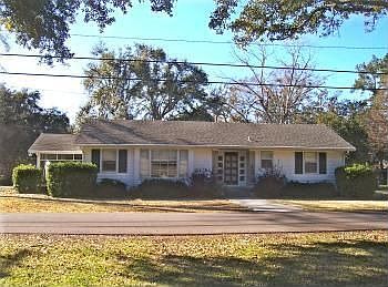1st image of 635 Whitehead Blvd