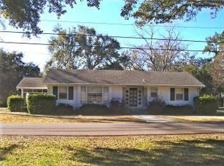 635 Whitehead Blvd, Port Allen, LA 70767