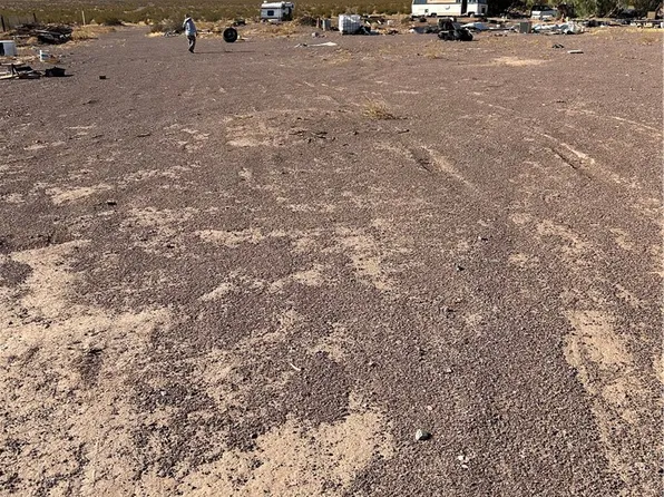 46262 Magney Ln, Newberry Springs, CA 92365
