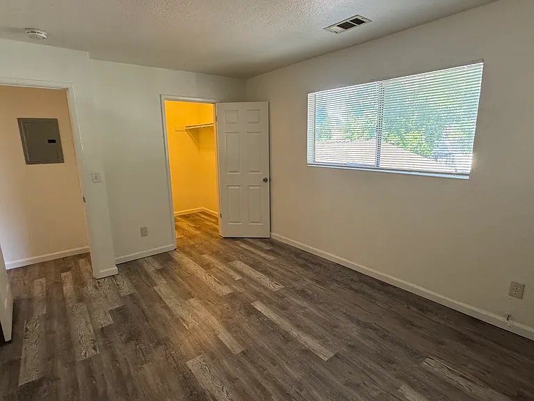 2205 Peppertree Way #2 — Photo 14