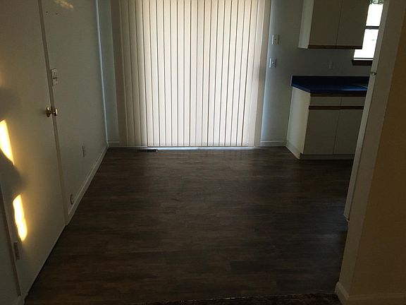 4th image of 505 S Grand Dr