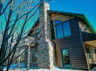 28 Caps Trl, Lutsen, MN 55612