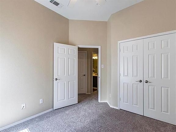 5th image of 1641 Nicole Ln