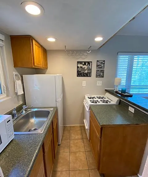 35 Silver Saddle Ln #B — Photo 7