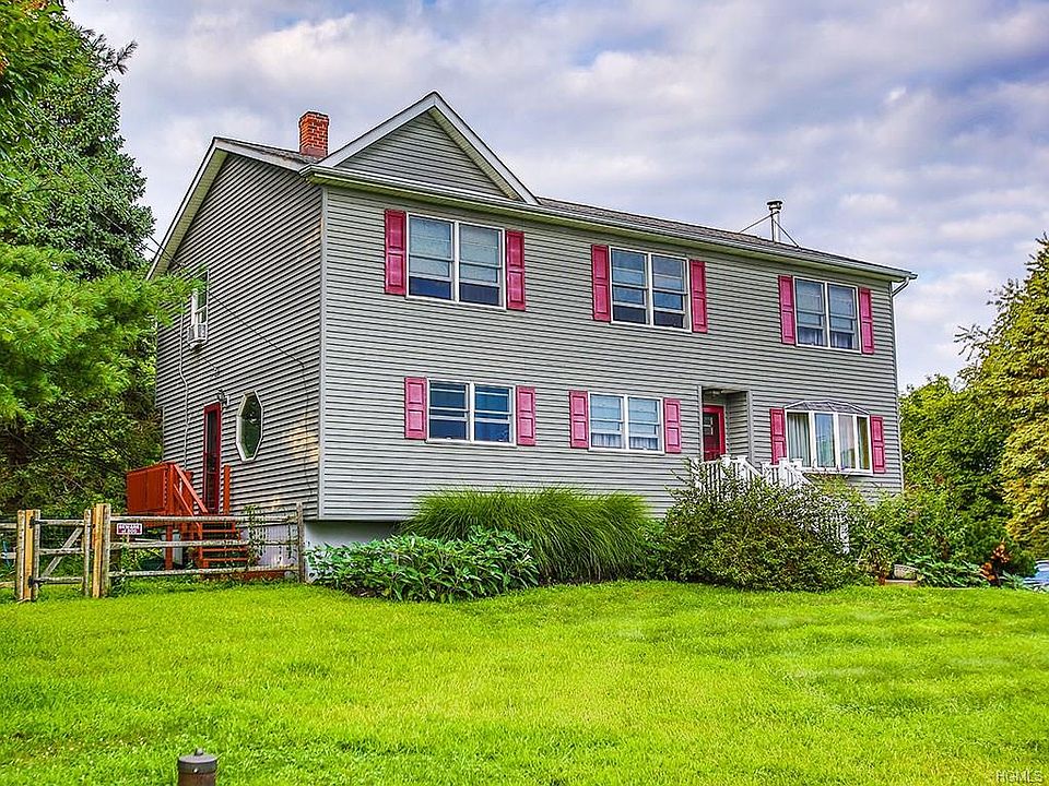 1st image of 2 Little Brook Ct