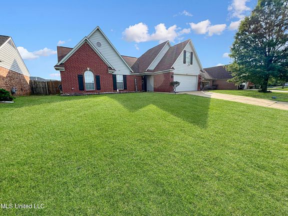 2nd image of 1721 Sarah Ann Dr W