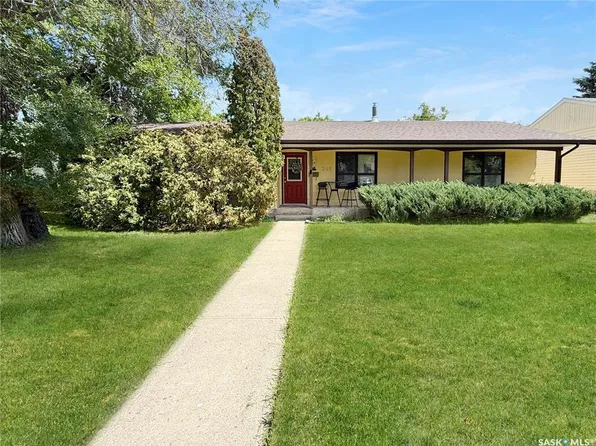 345 6th AVENUE SE, Swift Current, SK S9H 3P2