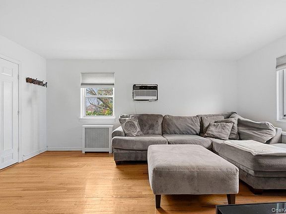 5th image of 263-28 73rd Avenue 1st Fl
