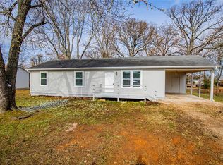 146 McCulloch St, Pea Ridge, AR 72751