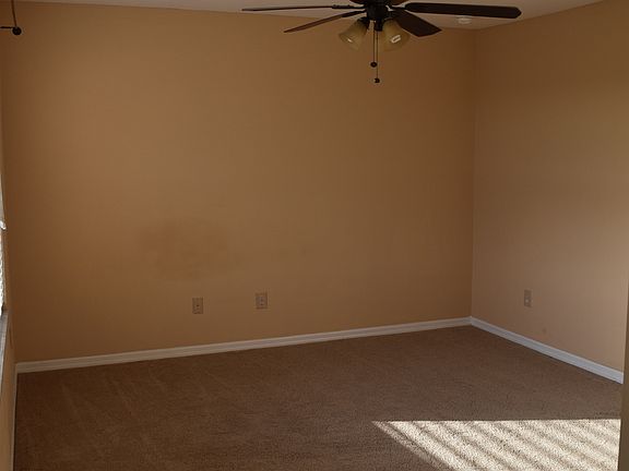 5th image of 1850 Retreat View Cir
