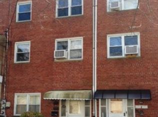148 Mayfair Dr N, Brooklyn, NY