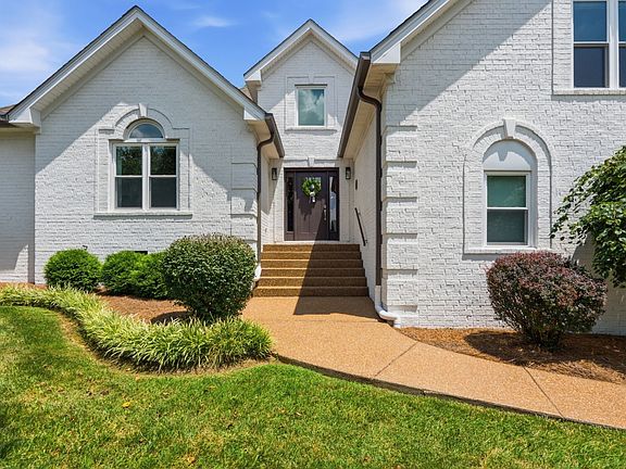 4th image of 1080 Auldridge Dr