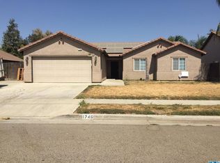 1746 Shaver Lake Ave, Tulare, CA 93274