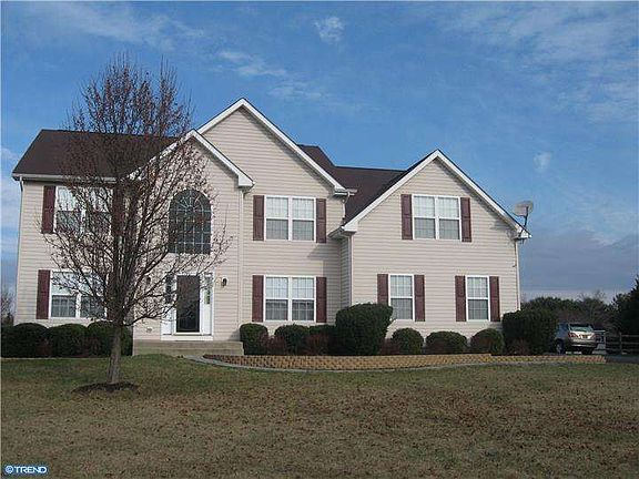 2nd image of 305 Green Ct