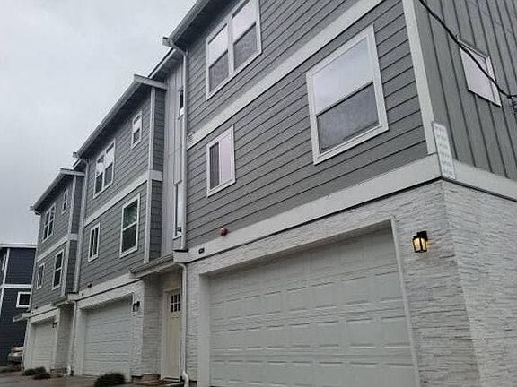 2nd image of 10725 19th Ave SE Unit C