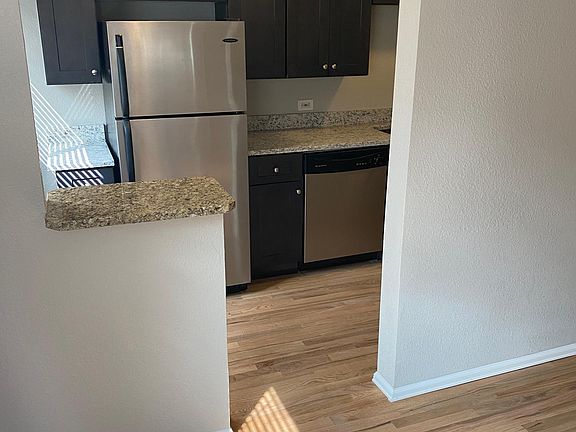 3rd image of 4334 N Federal Blvd #104