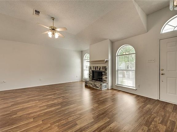5th image of 2700 Bent Brook Dr
