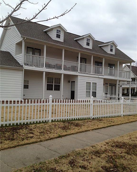 1st image of 3682 W Thames Dr