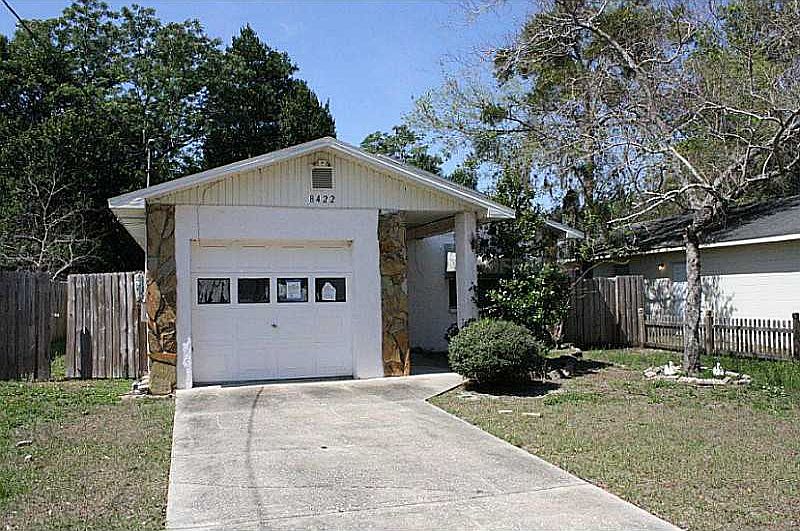 1st image of 8422 N Orangeview Ave