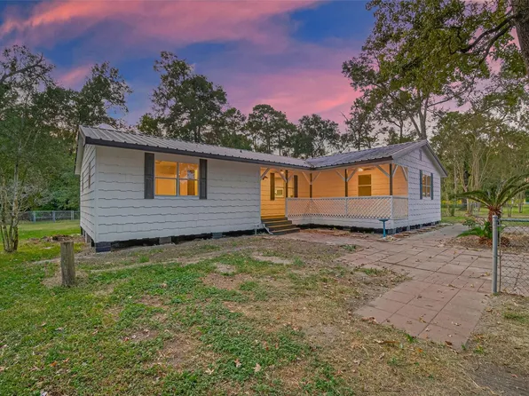 20824 S Navasota Dr, New Caney, TX 77357