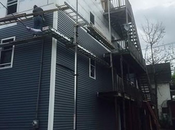 53 Chestnut St, Spencer, MA 01562