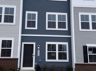 325 Short Branch Dr, Ranson, WV 25438