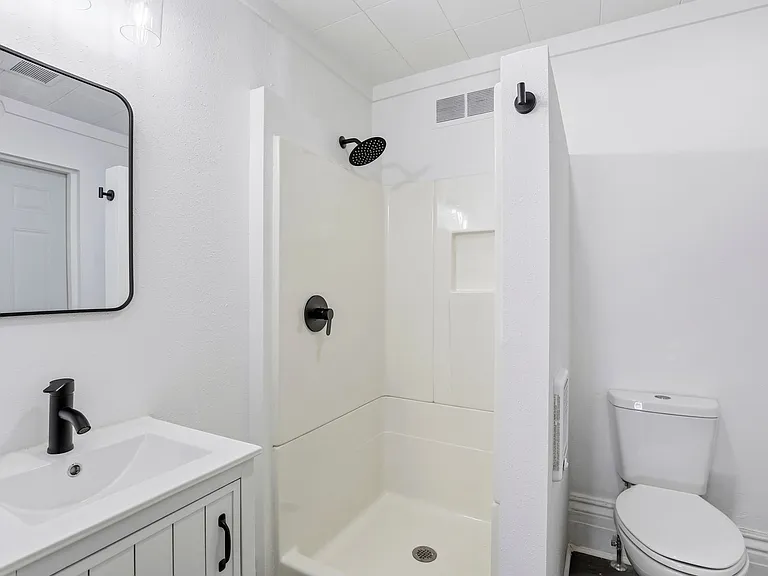 840 Jackson St — Photo 7