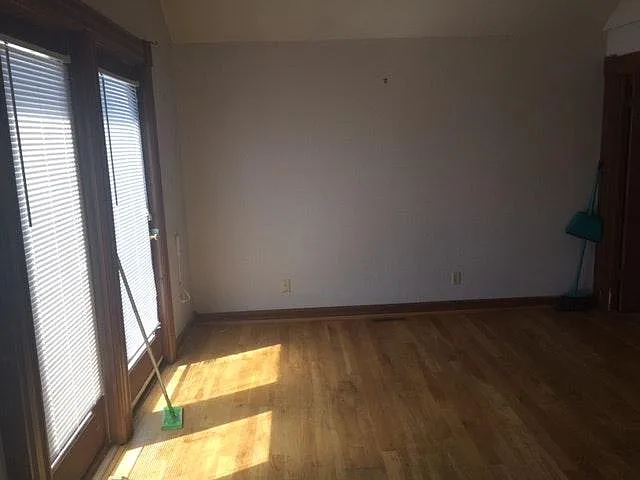 340 E Archer Ave #HOUSE — Photo 7