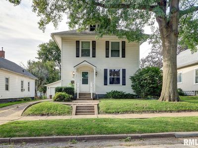 823 14th Ave S, Clinton, IA, 52732