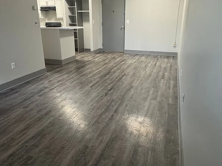 The Village at Gray's Lake Apartments - Des Moines — Photo 100
