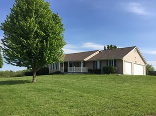 4450 Diamond Springs Cir #C, Wamego, KS 66547