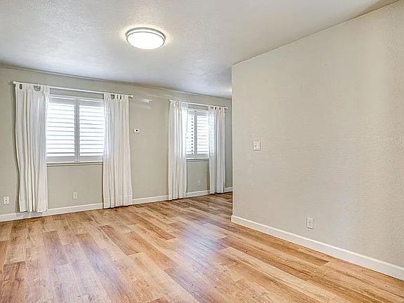 5th image of 17323B Hillside Ave