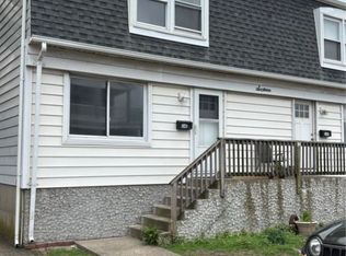 16 Ohio Ave, Long Beach, NY 11561