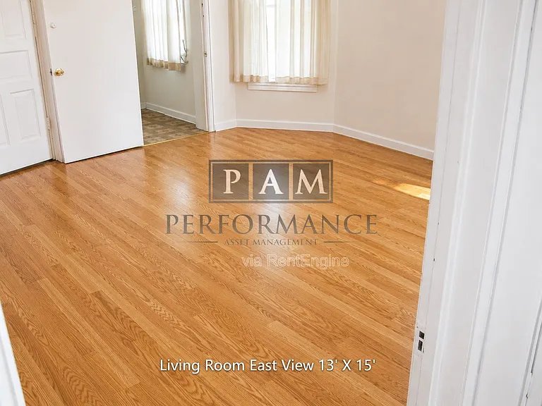 2555 N Humboldt Blvd #1 — Photo 2