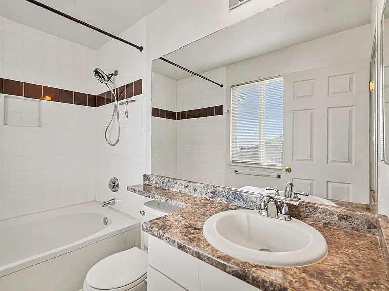 6412 Silver Mesa Dr #B — Photo 36
