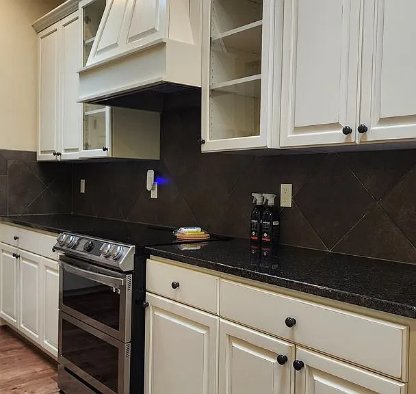 3819 Cameron Dr NE — Photo 19
