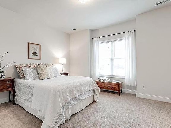 4th image of 5243 Bedford Falls Cir