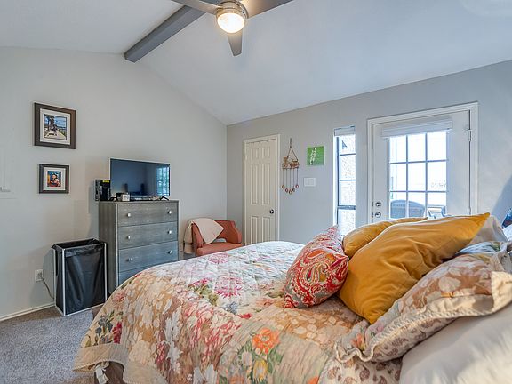 3rd image of 4102 Buena Vista St Unit 17