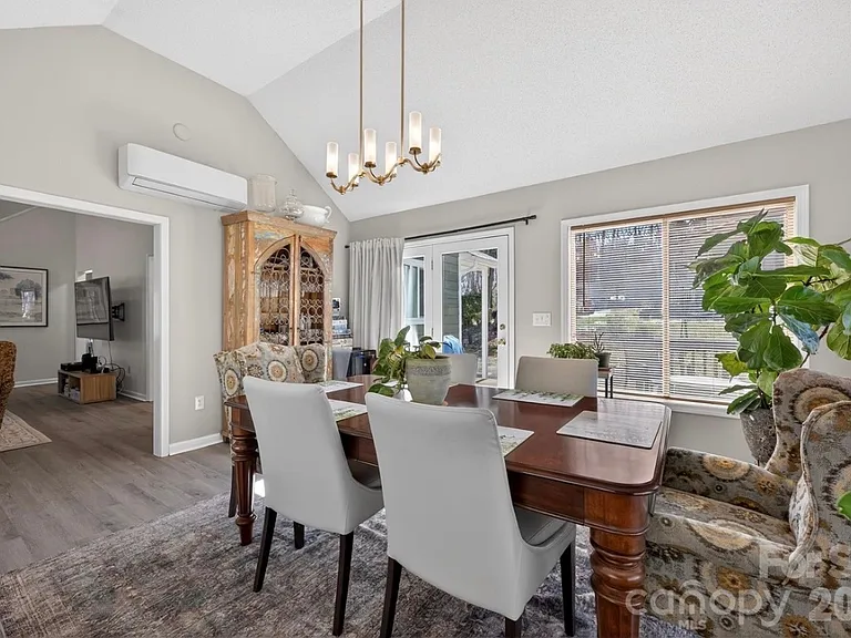1665 Sherwood Ct — Photo 20