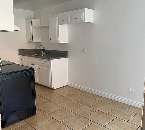 3rd image of 3910 W 238th St APT 14