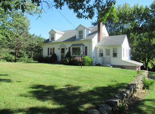 92 Providence St, Mendon, MA 01756