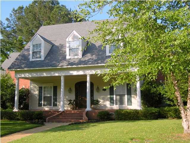 1st image of 180 Woodlands Green Dr