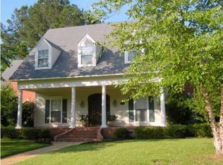 180 Woodlands Green Dr, Brandon, MS 39047