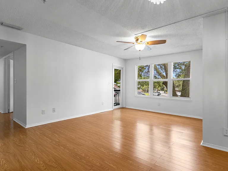 2317 N Congress Ave #24 — Photo 8