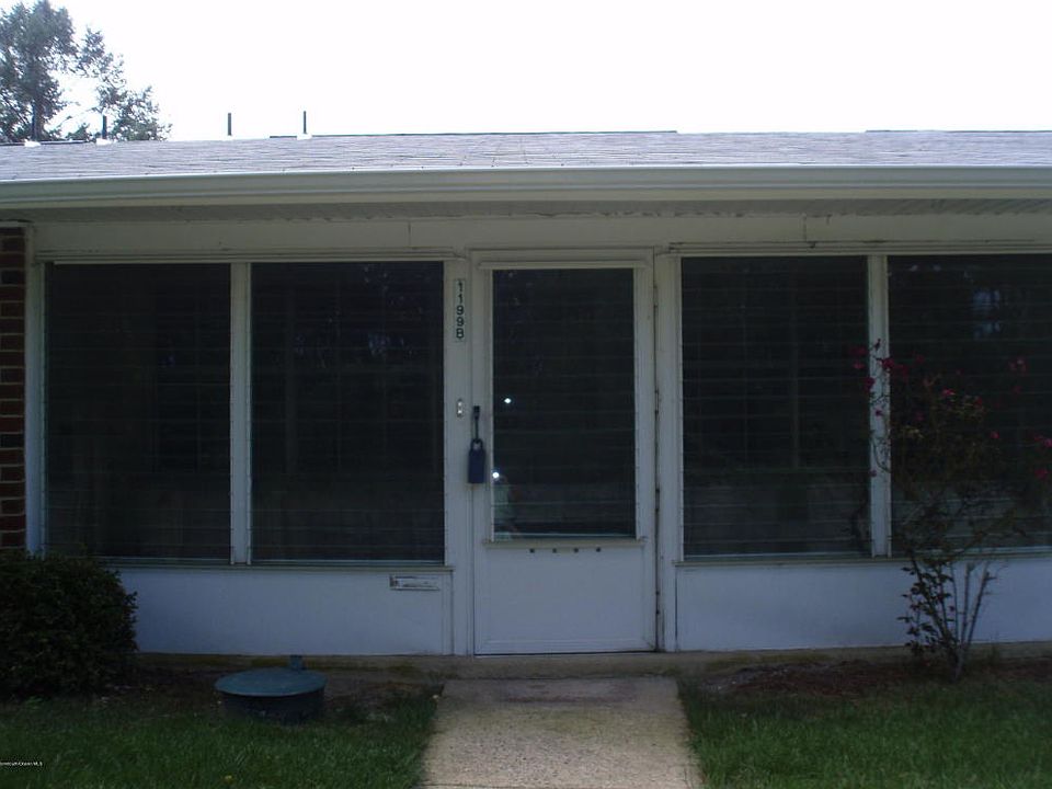 1st image of 1199B Shetland Dr