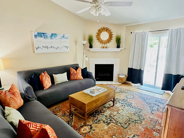 1315 Pinnacle Ln — Photo 1
